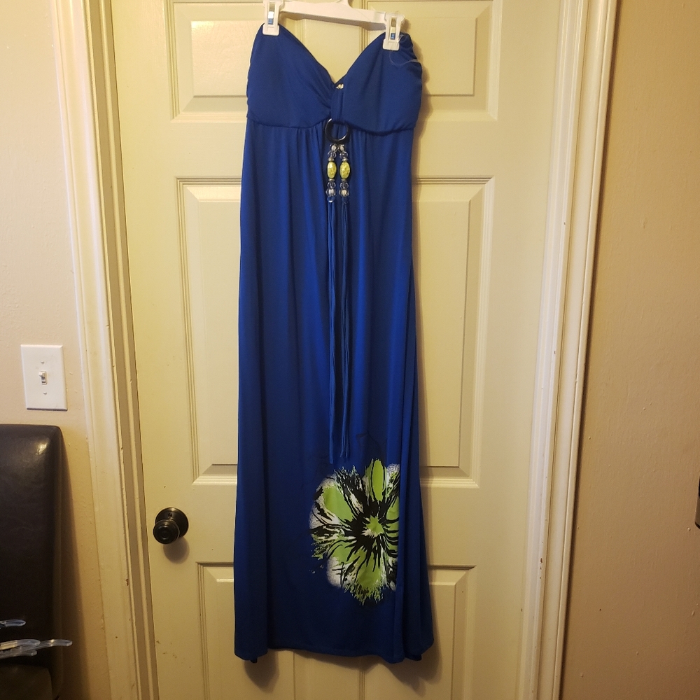 Blue maxi dress. Size L
